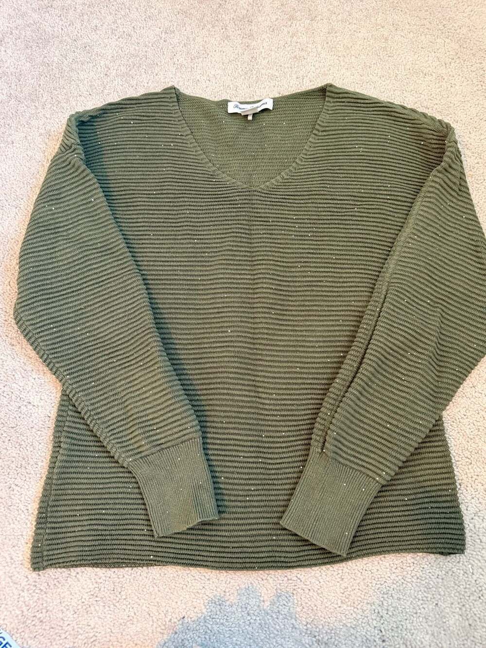 Tommy Bahama V-Neck Sweater Size XS/TP Olive Green Ribbed Sequin Pullover